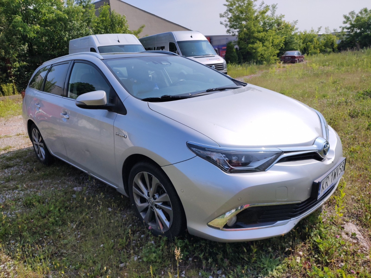 TOYOTA AURIS KOMBI - Personenwagen: afbeelding 1 TOYOTA AURIS KOMBI - Personenwagen: afbeelding 1
