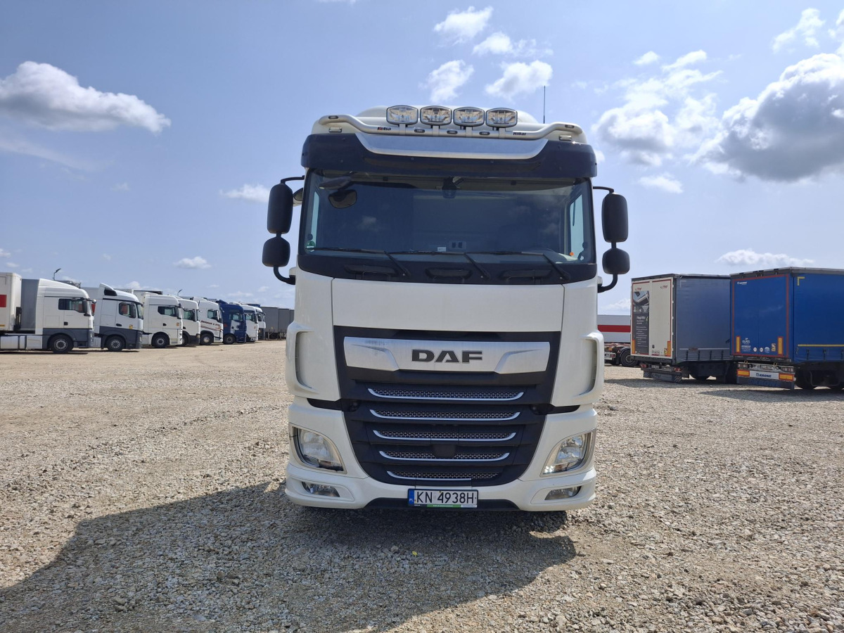 DAF XF 450 FT CIĄGNIK SIODŁOWY - Trekker: afbeelding 3 DAF XF 450 FT CIĄGNIK SIODŁOWY - Trekker: afbeelding 3