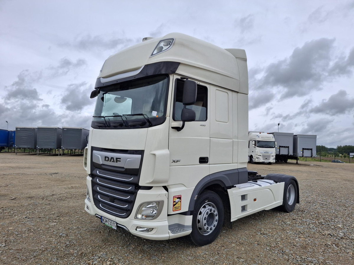 DAF XF 450 FT CIĄGNIK SIODŁOWY - Trekker: afbeelding 2 DAF XF 450 FT CIĄGNIK SIODŁOWY - Trekker: afbeelding 2