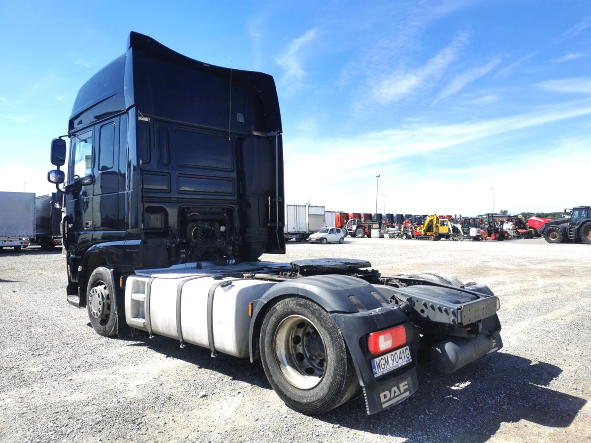 DAF XF 480 FT SUPER SPACE CAB CIĄGNIK SIODŁOWY - Trekker: afbeelding 4 DAF XF 480 FT SUPER SPACE CAB CIĄGNIK SIODŁOWY - Trekker: afbeelding 4