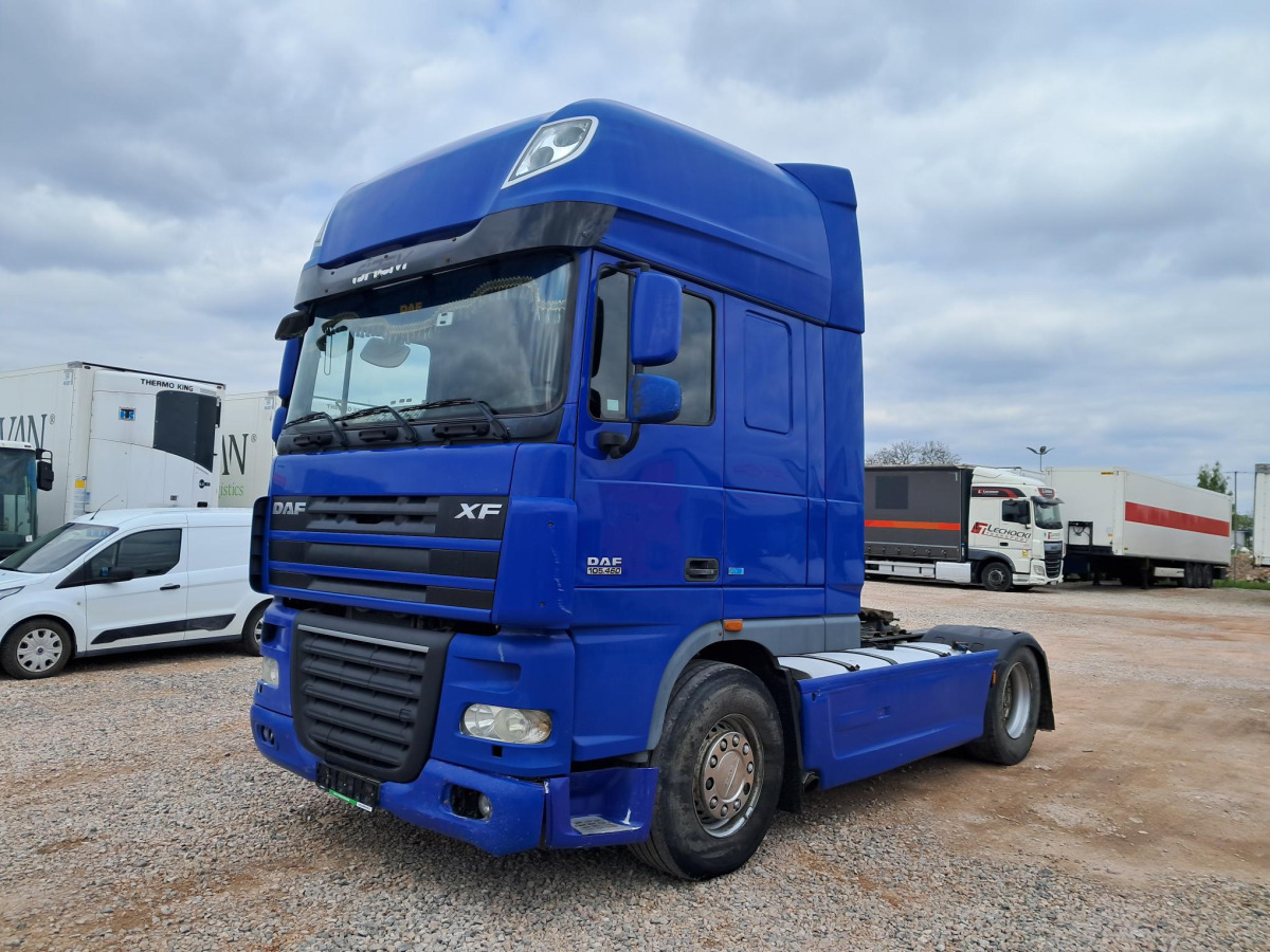 DAF XF CIĄGNIK SIODŁOWY - Trekker: afbeelding 3 DAF XF CIĄGNIK SIODŁOWY - Trekker: afbeelding 3