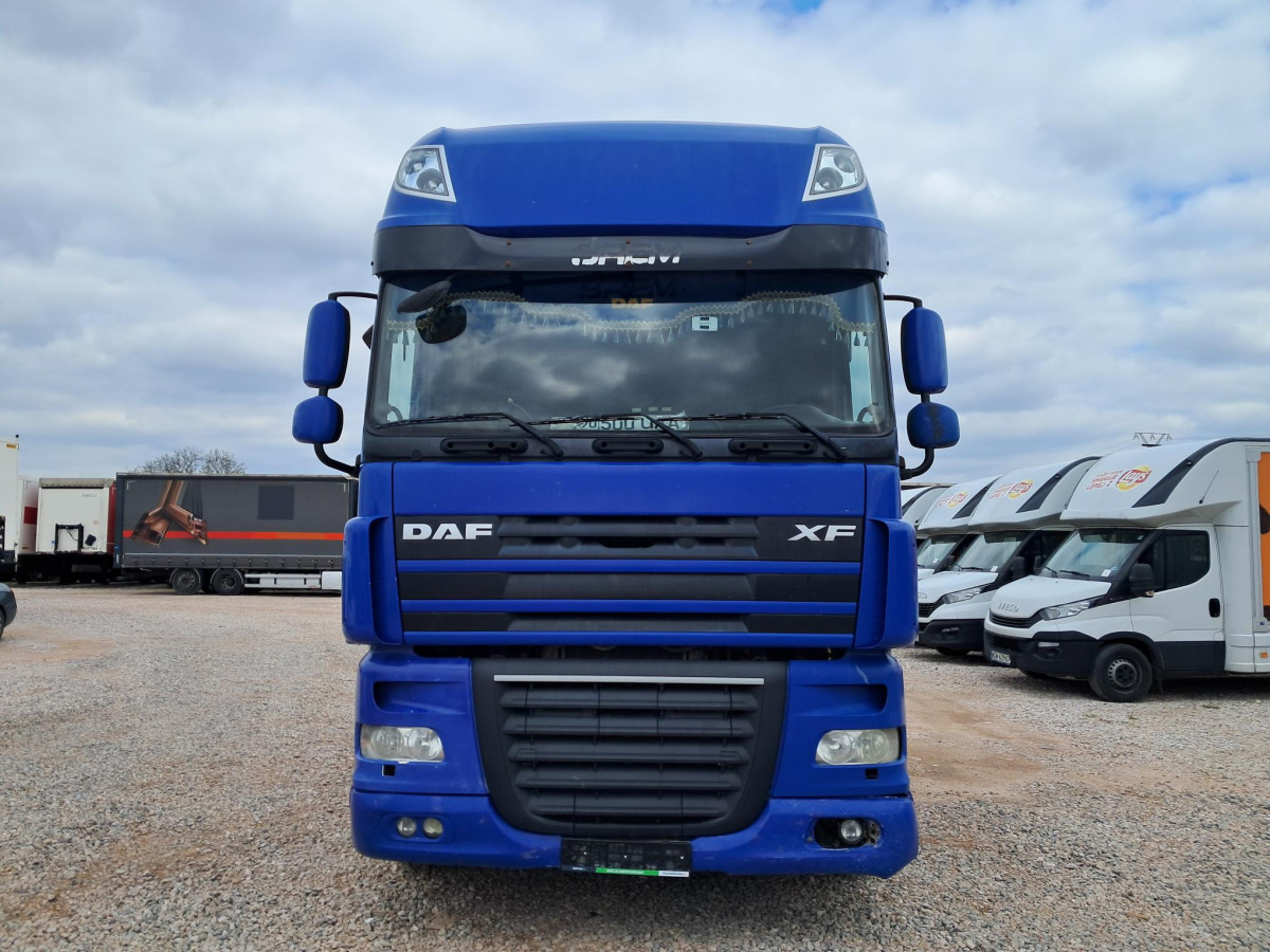 DAF XF CIĄGNIK SIODŁOWY - Trekker: afbeelding 2 DAF XF CIĄGNIK SIODŁOWY - Trekker: afbeelding 2
