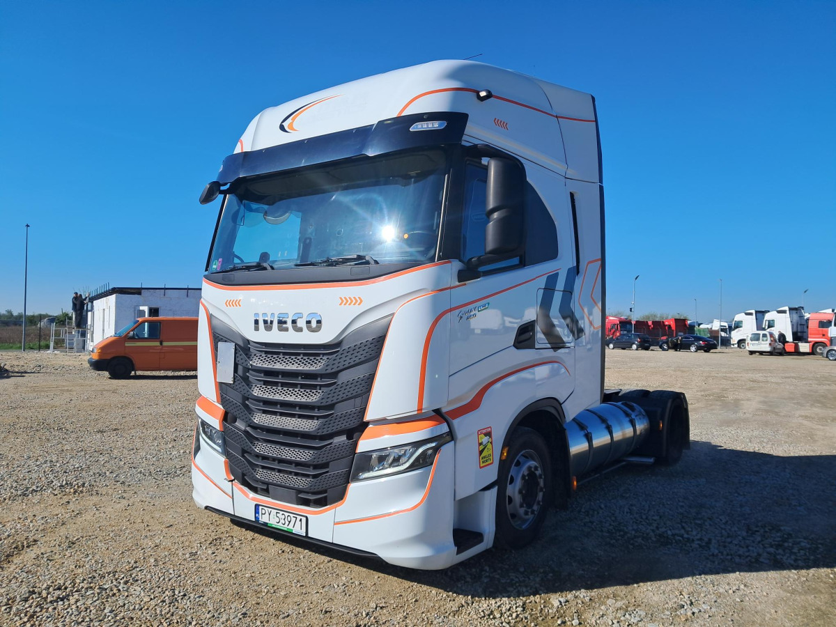 IVECO AS440ST/FP LT LNG CIĄGNIK SIODŁOWY - Trekker: afbeelding 3 IVECO AS440ST/FP LT LNG CIĄGNIK SIODŁOWY - Trekker: afbeelding 3