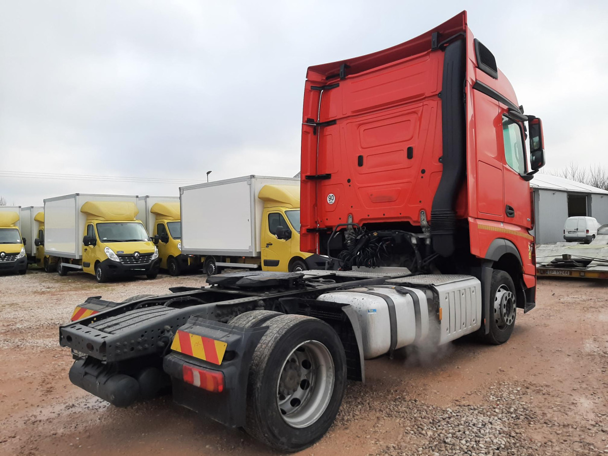 MERCEDES BENZ ACTROS CIĄGNIK SIODŁOWY - Trekker: afbeelding 5 MERCEDES BENZ ACTROS CIĄGNIK SIODŁOWY - Trekker: afbeelding 5