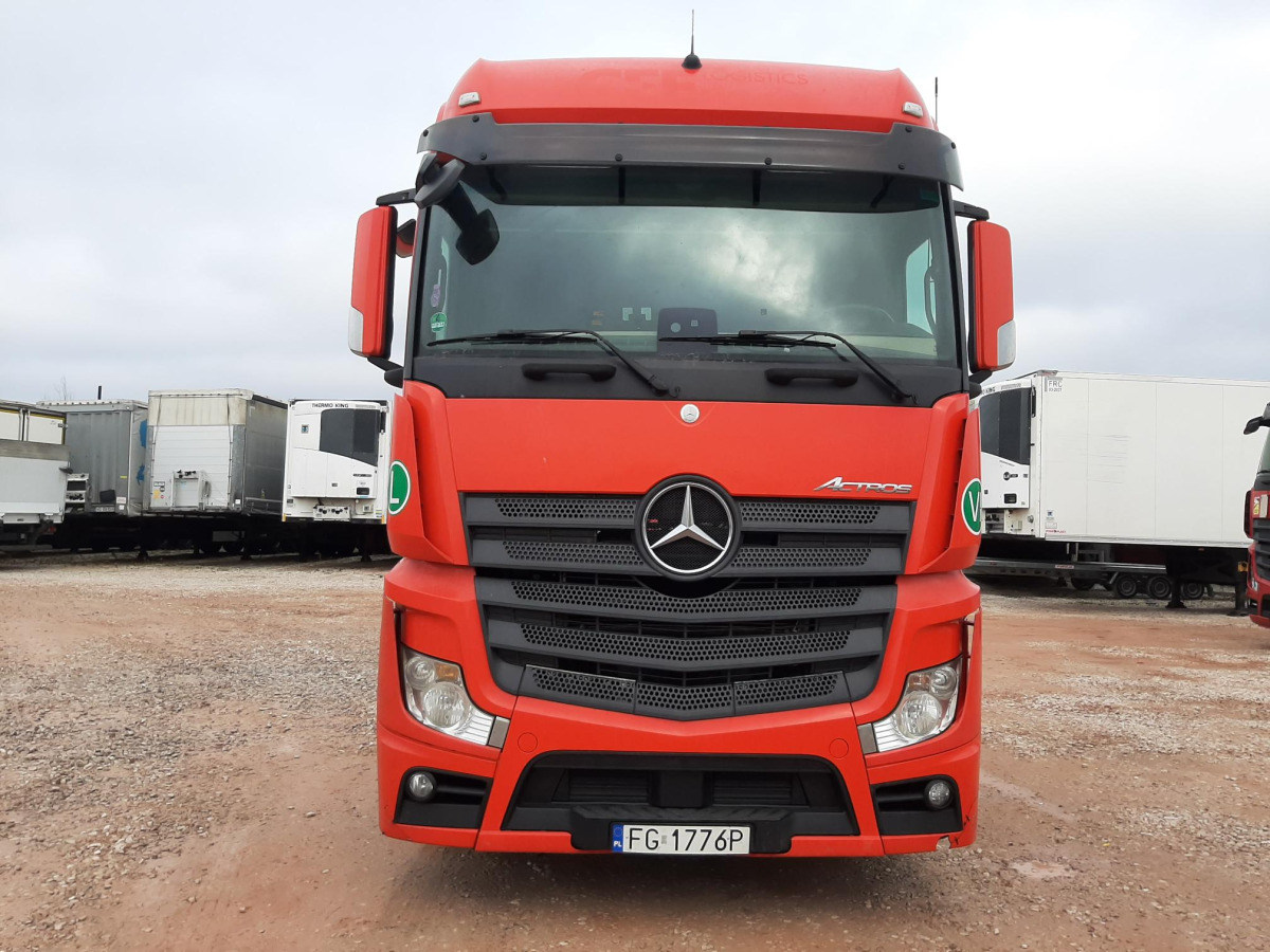 MERCEDES BENZ ACTROS CIĄGNIK SIODŁOWY - Trekker: afbeelding 4 MERCEDES BENZ ACTROS CIĄGNIK SIODŁOWY - Trekker: afbeelding 4