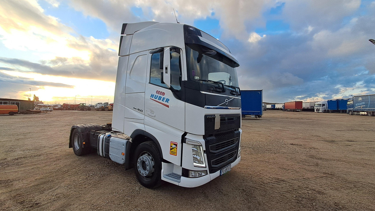 VOLVO FH 460 CIĄGNIK SIODŁOWY - Trekker: afbeelding 1 VOLVO FH 460 CIĄGNIK SIODŁOWY - Trekker: afbeelding 1