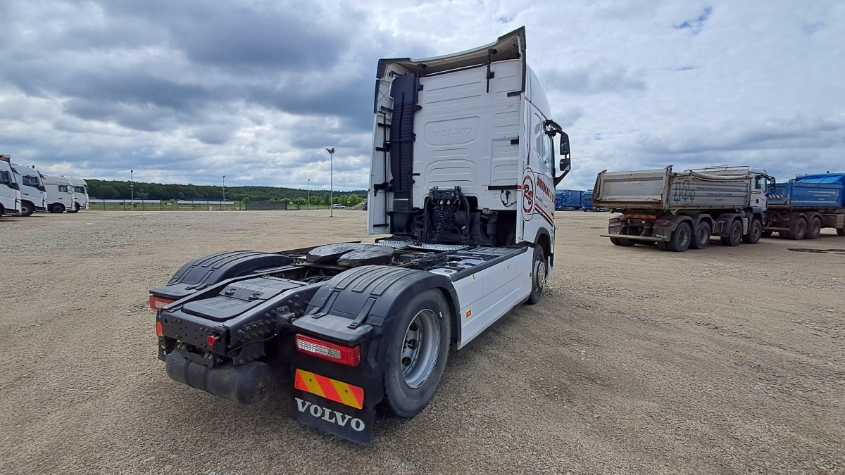 VOLVO FH CIĄGNIK SIODŁOWY - Trekker: afbeelding 5 VOLVO FH CIĄGNIK SIODŁOWY - Trekker: afbeelding 5