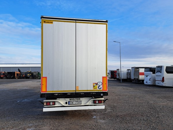 WIELTON NS3K KURTYNOWA - Aanhangwagen met huif: afbeelding 5 WIELTON NS3K KURTYNOWA - Aanhangwagen met huif: afbeelding 5