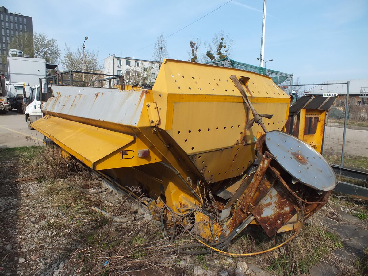 Zabudowa piaskarki ECON CMZCMCB - 2004 - 5m3 - Hydromotor - Zout/ Zandstrooier: afbeelding 1 Zabudowa piaskarki ECON CMZCMCB - 2004 - 5m3 - Hydromotor - Zout/ Zandstrooier: afbeelding 1