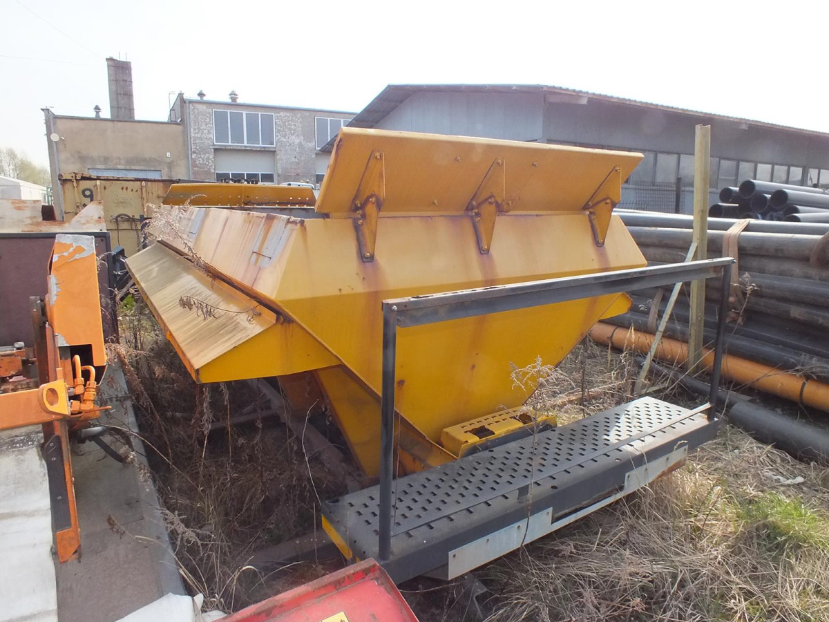 Zabudowa piaskarki ECON CMZCMCB - 2004 - 5m3 - Hydromotor - Zout/ Zandstrooier: afbeelding 3 Zabudowa piaskarki ECON CMZCMCB - 2004 - 5m3 - Hydromotor - Zout/ Zandstrooier: afbeelding 3
