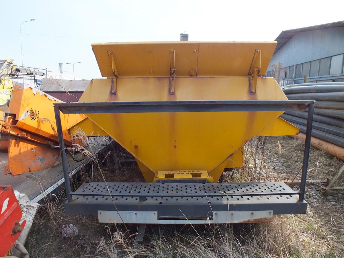 Zabudowa piaskarki ECON CMZCMCB - 2004 - 5m3 - Hydromotor - Zout/ Zandstrooier: afbeelding 5 Zabudowa piaskarki ECON CMZCMCB - 2004 - 5m3 - Hydromotor - Zout/ Zandstrooier: afbeelding 5