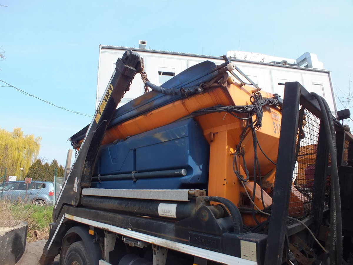 Zabudowa piaskarki SCHMIDT STRATOS B40-36 - 2000 - 4m3 - Zasilanie z pojazdu - Zout/ Zandstrooier: afbeelding 3 Zabudowa piaskarki SCHMIDT STRATOS B40-36 - 2000 - 4m3 - Zasilanie z pojazdu - Zout/ Zandstrooier: afbeelding 3