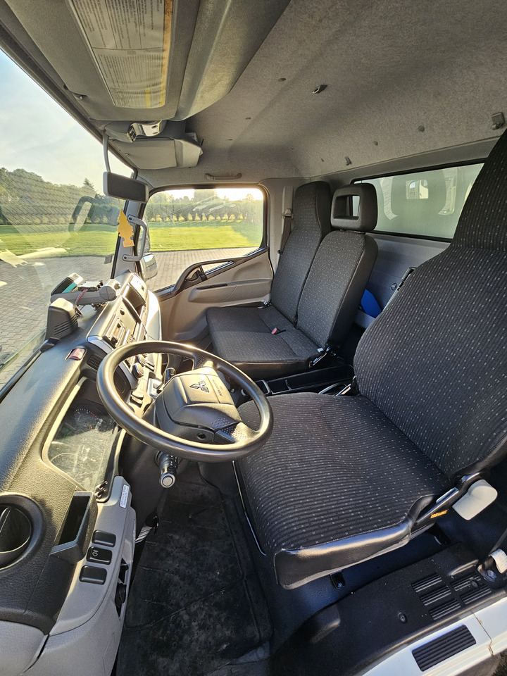 FUSO 9C18 - Isotherm vrachtwagen: afbeelding 5 FUSO 9C18 - Isotherm vrachtwagen: afbeelding 5
