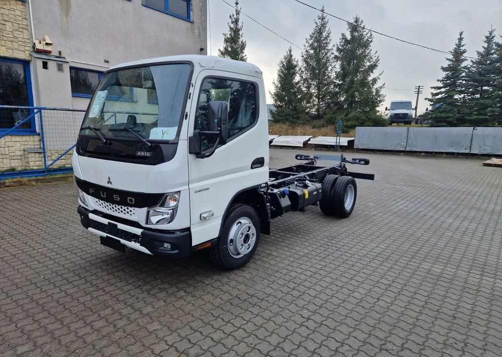FUSO Canter 6S15 podwozie - Chassis vrachtwagen: afbeelding 1 FUSO Canter 6S15 podwozie - Chassis vrachtwagen: afbeelding 1