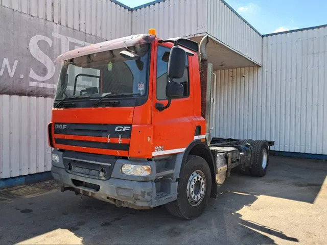 DAF CF 75.310 , RHD , ZF Manual , Euro 5 - Chassis vrachtwagen: afbeelding 1 DAF CF 75.310 , RHD , ZF Manual , Euro 5 - Chassis vrachtwagen: afbeelding 1