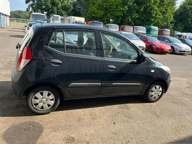 Hyundai i10 ,1.1 , 5 doors , Belgium Regestration - Hatchback: afbeelding 5 Hyundai i10 ,1.1 , 5 doors , Belgium Regestration - Hatchback: afbeelding 5
