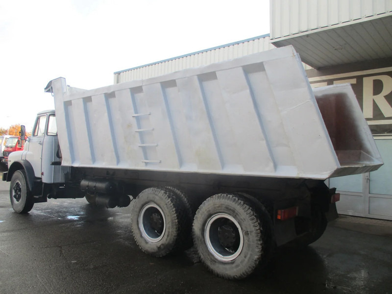 MAN 32.240 , Manual , 6x4 , Tipper truck , Spring suspension - Kipper vrachtwagen: afbeelding 5 MAN 32.240 , Manual , 6x4 , Tipper truck , Spring suspension - Kipper vrachtwagen: afbeelding 5