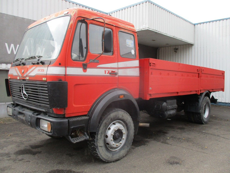 Mercedes-Benz 1626 , V8 , ZF Manual , spring suspension - Vrachtwagen met open laadbak: afbeelding 1 Mercedes-Benz 1626 , V8 , ZF Manual , spring suspension - Vrachtwagen met open laadbak: afbeelding 1