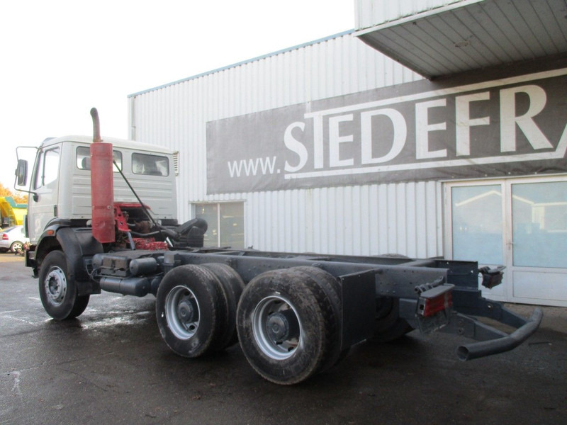 Mercedes-Benz 2538 , V8 , Manual , 6x4 , Spring suspension , Euro 2 - Chassis vrachtwagen: afbeelding 5 Mercedes-Benz 2538 , V8 , Manual , 6x4 , Spring suspension , Euro 2 - Chassis vrachtwagen: afbeelding 5