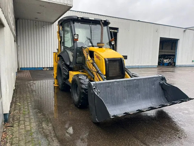 New Holland B 80 B-SS , 4x4 , Backhoe loader , 4in1 Bucket - Graaflaadmachine: afbeelding 4 New Holland B 80 B-SS , 4x4 , Backhoe loader , 4in1 Bucket - Graaflaadmachine: afbeelding 4