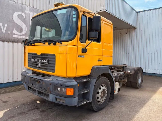 MAN 19.364 F2000 ,6 Cylinder , Belgium Truck , ZF Manual , Euro 2 - Trekker: afbeelding 1 MAN 19.364 F2000 ,6 Cylinder , Belgium Truck , ZF Manual , Euro 2 - Trekker: afbeelding 1