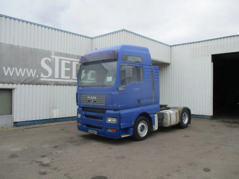 MAN TGA , FOR PARTS ONLY , NO ENGINE AND GEARBOX - Trekker: afbeelding 1 MAN TGA , FOR PARTS ONLY , NO ENGINE AND GEARBOX - Trekker: afbeelding 1