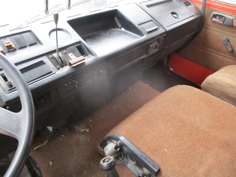 Chassis vrachtwagen Volvo F7 , 6x4 , Manual , Euro 1 , Telma Retarder , Spring suspension: afbeelding 9