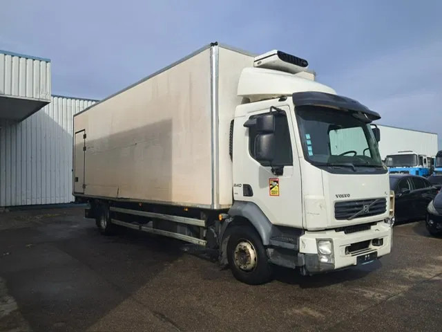Volvo FL 12-240 , Fridge truck , Carrier Viento - Koelwagen vrachtwagen: afbeelding 4 Volvo FL 12-240 , Fridge truck , Carrier Viento - Koelwagen vrachtwagen: afbeelding 4