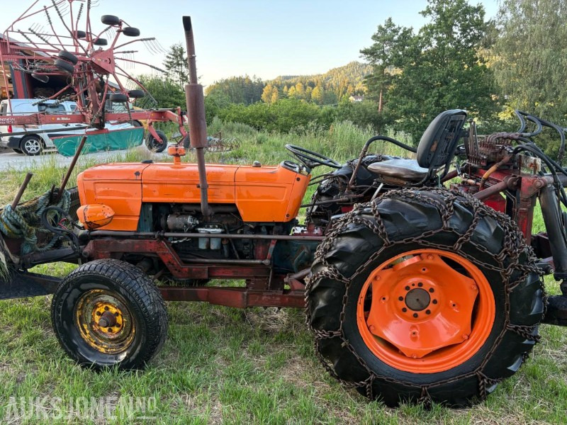 1971 Fiat 415 traktorgraver med tannskuffe - Tractor: afbeelding 2 1971 Fiat 415 traktorgraver med tannskuffe - Tractor: afbeelding 2