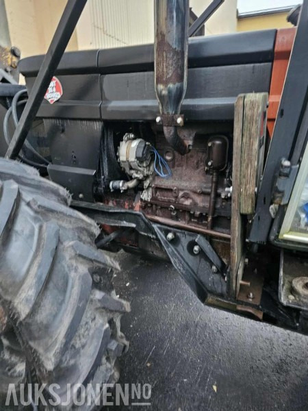 Tractor 1981 Fiat 640dt med Tømmerhenger- og kran: afbeelding 8