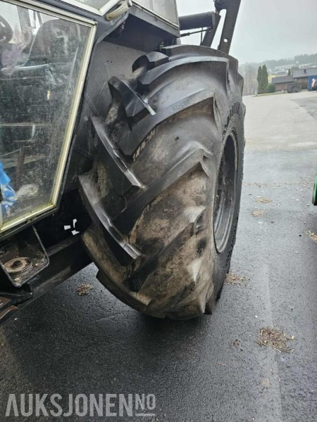 Tractor 1981 Fiat 640dt med Tømmerhenger- og kran: afbeelding 7