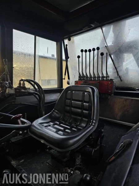 Tractor 1981 Fiat 640dt med Tømmerhenger- og kran: afbeelding 10