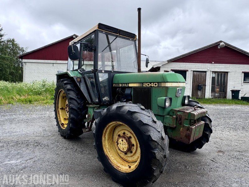 1981 John Deere 2040 - 4x4 - Hydraulisk toppstag og Triangel - 2 kjettinger - Tractor: afbeelding 3 1981 John Deere 2040 - 4x4 - Hydraulisk toppstag og Triangel - 2 kjettinger - Tractor: afbeelding 3