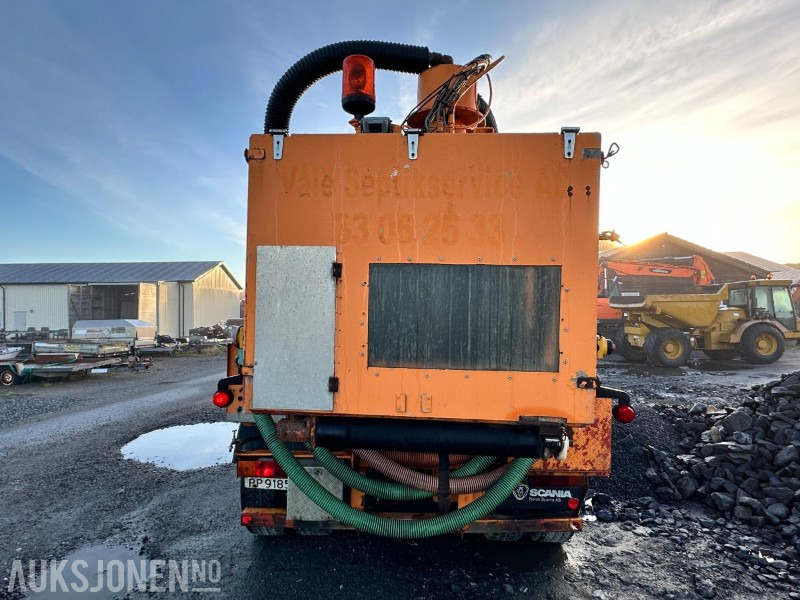 1984 Scania P112H 6X2 LSlamsuger / Sugebil – Motorredskap - Vacuümwagen: afbeelding 4 1984 Scania P112H 6X2 LSlamsuger / Sugebil – Motorredskap - Vacuümwagen: afbeelding 4