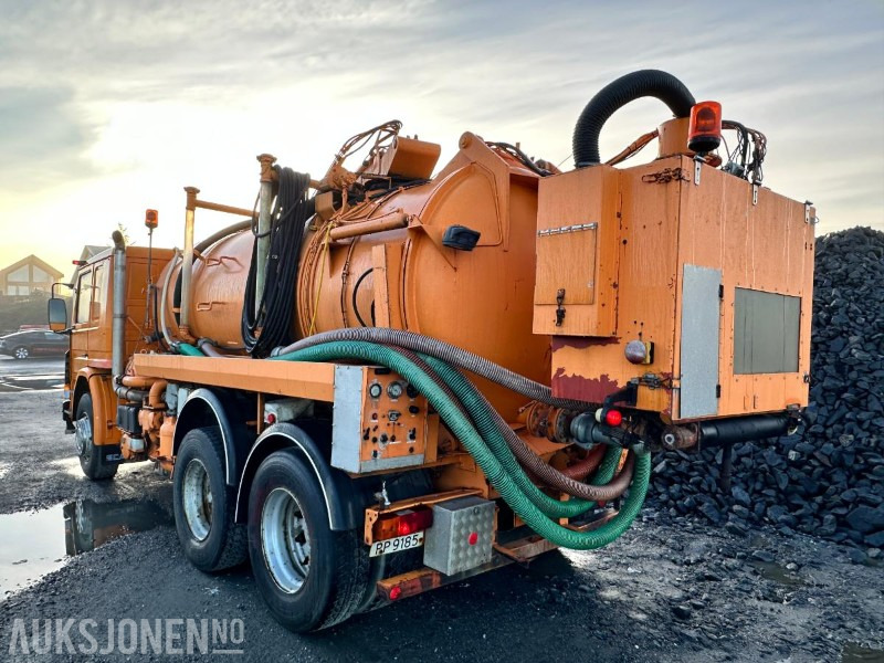 1984 Scania P112H 6X2 LSlamsuger / Sugebil – Motorredskap - Vacuümwagen: afbeelding 3 1984 Scania P112H 6X2 LSlamsuger / Sugebil – Motorredskap - Vacuümwagen: afbeelding 3