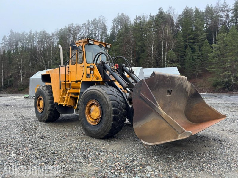 1984 Volvo BM 4600 HJULLASTER, HYDRAULISK HURTIGFESTE, SKUFFE, LØFTEBOM OG PALLEGAFLER - Wiellader: afbeelding 2 1984 Volvo BM 4600 HJULLASTER, HYDRAULISK HURTIGFESTE, SKUFFE, LØFTEBOM OG PALLEGAFLER - Wiellader: afbeelding 2