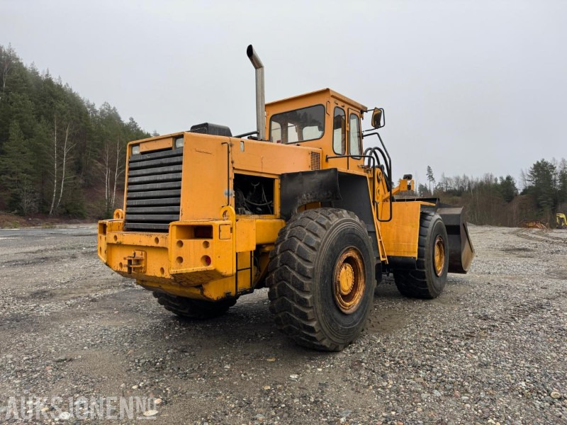 1984 Volvo BM 4600 HJULLASTER, HYDRAULISK HURTIGFESTE, SKUFFE, LØFTEBOM OG PALLEGAFLER - Wiellader: afbeelding 4 1984 Volvo BM 4600 HJULLASTER, HYDRAULISK HURTIGFESTE, SKUFFE, LØFTEBOM OG PALLEGAFLER - Wiellader: afbeelding 4