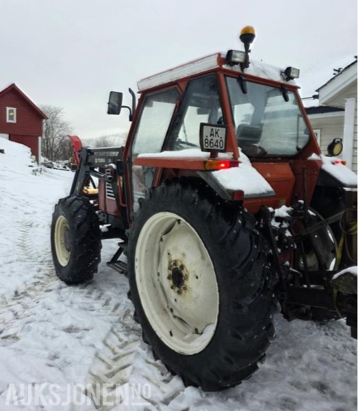 1986 Fiat 80-90 MVA FRI TRAKTOR MED FRONSKUFFE OG TRIMA FRONTLASTER - Tractor: afbeelding 3 1986 Fiat 80-90 MVA FRI TRAKTOR MED FRONSKUFFE OG TRIMA FRONTLASTER - Tractor: afbeelding 3