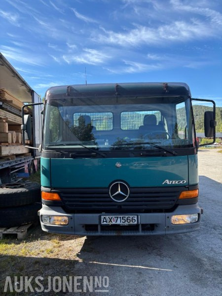 1998 Mercedes-Benz Atego 815/36 - Vrachtwagen met open laadbak: afbeelding 2 1998 Mercedes-Benz Atego 815/36 - Vrachtwagen met open laadbak: afbeelding 2