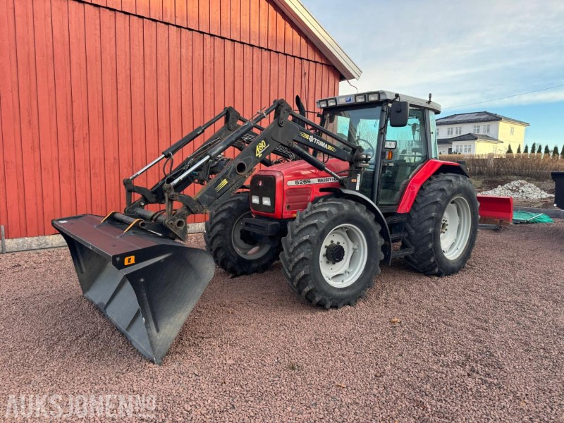 2000 Massey Ferguson 6265 Traktor med Frotlaster og skjær - Tractor: afbeelding 1 2000 Massey Ferguson 6265 Traktor med Frotlaster og skjær - Tractor: afbeelding 1