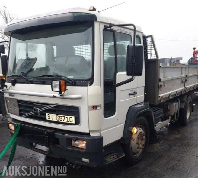 2002 Volvo FL 4x2 Tippbil Retarder, Hydraulikk, Brøyteplate - Kipper vrachtwagen: afbeelding 1 2002 Volvo FL 4x2 Tippbil Retarder, Hydraulikk, Brøyteplate - Kipper vrachtwagen: afbeelding 1