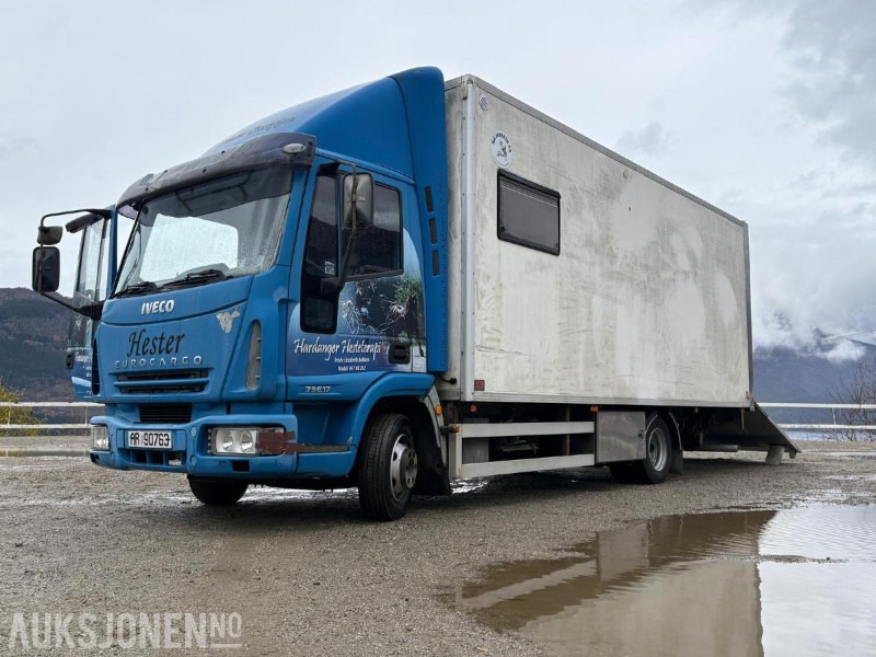 2004 Iveco Eurocargo hestebil - Veewagen vrachtwagen: afbeelding 1 2004 Iveco Eurocargo hestebil - Veewagen vrachtwagen: afbeelding 1
