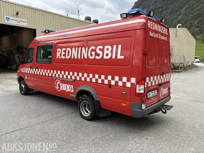 2005 Mercedes-Benz Sprinter 4-motion / 4X4 redningsbil - fullutstyrt - Brandweerwagen: afbeelding 4 2005 Mercedes-Benz Sprinter 4-motion / 4X4 redningsbil - fullutstyrt - Brandweerwagen: afbeelding 4