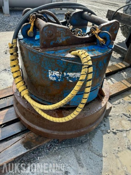 2006 DYNASET hydraulisk Magnet generator - S60 - Bouwmaterieel: afbeelding 1 2006 DYNASET hydraulisk Magnet generator - S60 - Bouwmaterieel: afbeelding 1