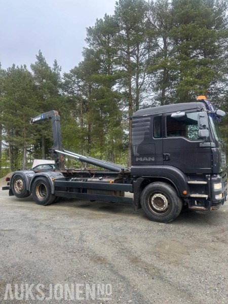 2007 MAN TGA 26.440 6X2-2 BL - Haakarmsysteem vrachtwagen: afbeelding 2 2007 MAN TGA 26.440 6X2-2 BL - Haakarmsysteem vrachtwagen: afbeelding 2