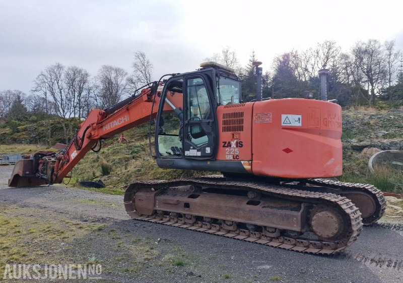 2009 Hitachi ZX225USLC-3 Beltegraver m/GPS/Rototilt med klype/3 skuffer, 12800 timer - Graafmachine: afbeelding 4 2009 Hitachi ZX225USLC-3 Beltegraver m/GPS/Rototilt med klype/3 skuffer, 12800 timer - Graafmachine: afbeelding 4