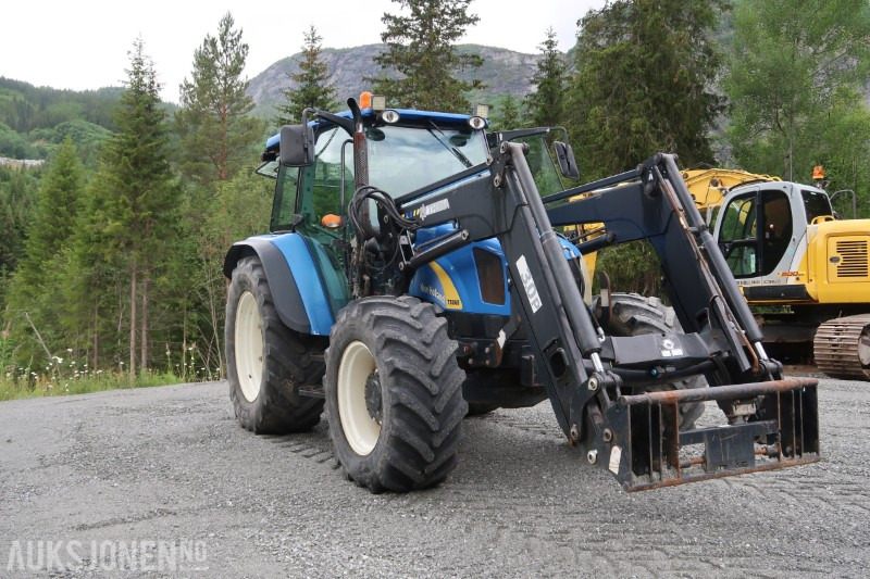 2009 New Holland T5060 Traktor / 8550 timer - Tractor: afbeelding 5 2009 New Holland T5060 Traktor / 8550 timer - Tractor: afbeelding 5