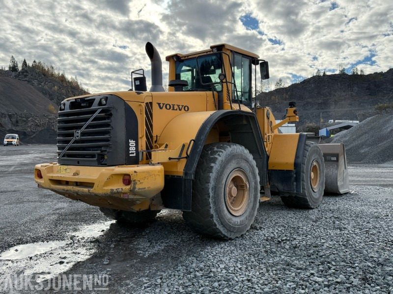 2010 Volvo L180F hjullaster med skuffe / Spakstyring - Wiellader: afbeelding 5 2010 Volvo L180F hjullaster med skuffe / Spakstyring - Wiellader: afbeelding 5