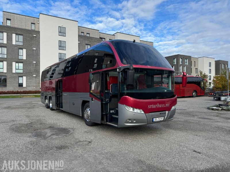 2013 MAN NEOPLAN Cityliner EEV - 53 seter - 615222km -turbuss - Touringcar: afbeelding 2 2013 MAN NEOPLAN Cityliner EEV - 53 seter - 615222km -turbuss - Touringcar: afbeelding 2