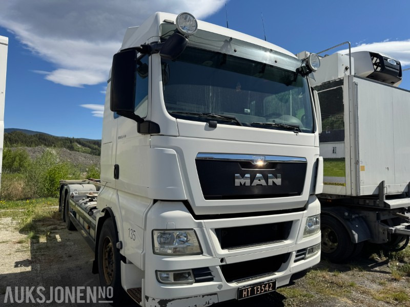 2013 MAN TGX 26.480 chassis med containerfester - Containertransporter/ Wissellaadbak vrachtwagen: afbeelding 2 2013 MAN TGX 26.480 chassis med containerfester - Containertransporter/ Wissellaadbak vrachtwagen: afbeelding 2